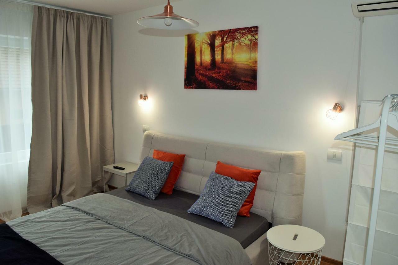 Pensiunea La Rabla Hotel Dubova Bagian luar foto