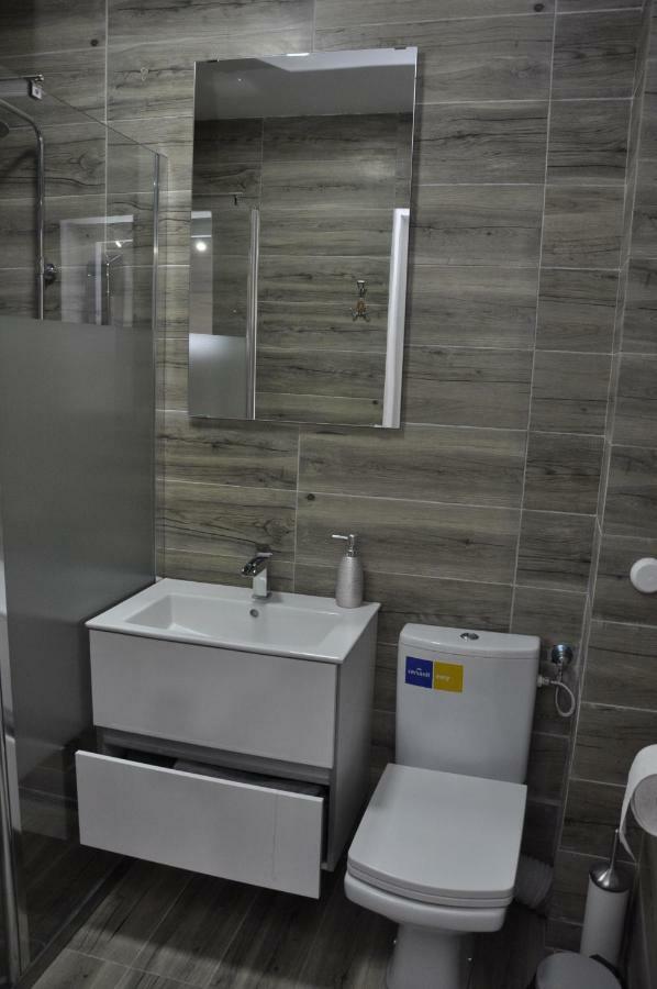 Pensiunea La Rabla Hotel Dubova Bagian luar foto